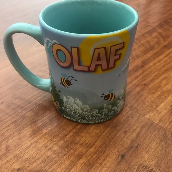 NEW! Disney Olaf coffee mug - Picture 2 of 3